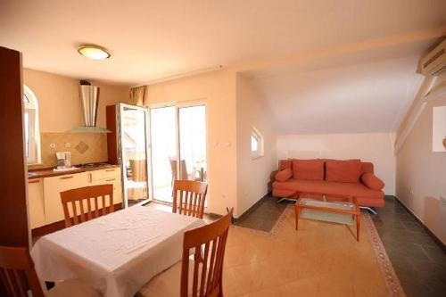 Posezení v ubytování Apartments with a parking space Dramalj, Crikvenica - 18709