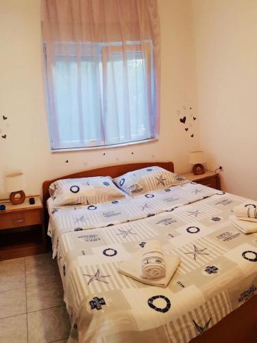 Ένα ή περισσότερα κρεβάτια σε δωμάτιο στο Apartments with a parking space Klek, Neretva Delta - Usce Neretve - 18708