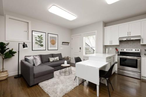 Newly Furnished 2bdr suite 6 Guests Perfect for Family