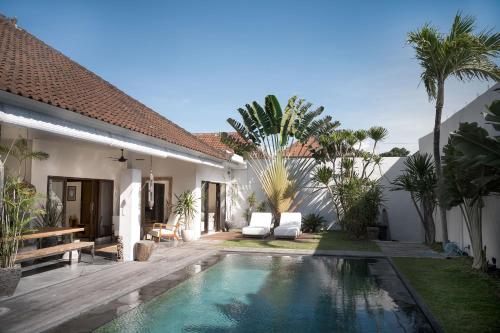 La alberca dentro o cerca de Tropical 3bdr poolvilla in heart of Seminyak