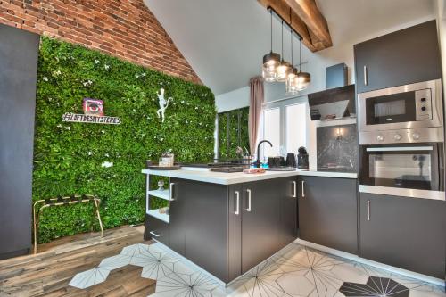 Photo de la galerie de l'établissement * Le LoFt Des MysTèrEs *, à Maintenon