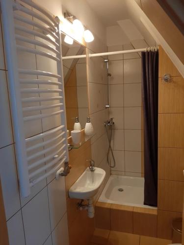 Kúpeľňa v ubytovaní WILLA TOMIDA