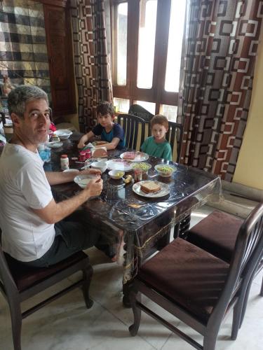Tetamu yang menginap di 4N Homestay- GOLDEN TEMPLE VIEW