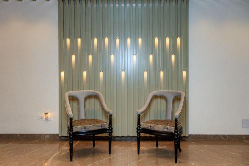 Zona de estar de Hotel The Savode - Just 2 Mins From Golden Temple Amritsar