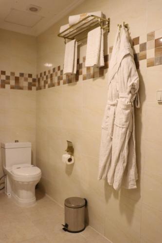 Ванная комната в Golden Airport Hotel