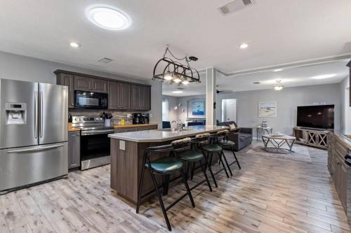 Hibiscus Haven Pool Home – Photos 4