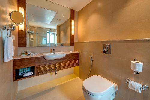 Un baño de The Astor