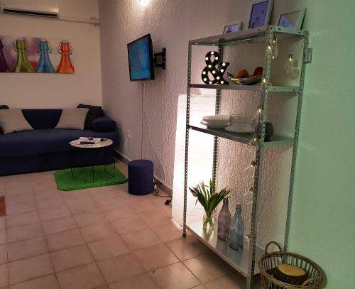 Μια τηλεόραση ή/και κέντρο ψυχαγωγίας στο Casa Nostra II