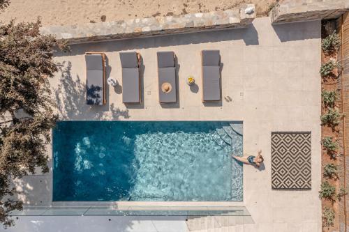 Πισίνα στο ή κοντά στο Ammolofos Luxury Apartment & suites