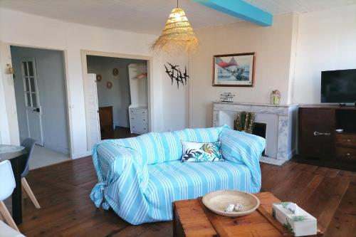 Μια τηλεόραση ή/και κέντρο ψυχαγωγίας στο Le grand Houx