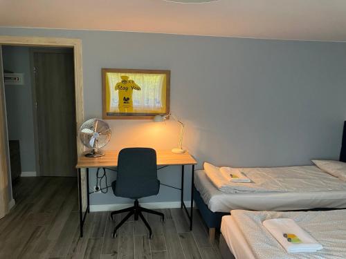 Postel nebo postele na pokoji v ubytování APARTEL Piaseczno