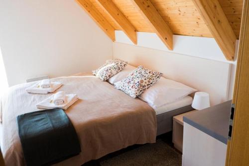 Postel nebo postele na pokoji v ubytování Apartman Apollon Resort Lednice