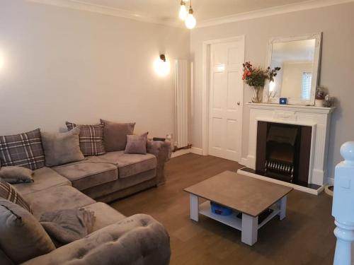 Gallery image of Cozy 2 bedroom house with private parking in Sileby