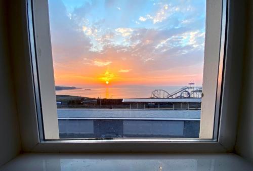 Φωτογραφία από το άλμπουμ του Entire penthouse apartment with sea views Portrush σε Portrush