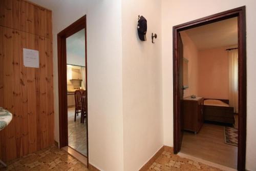 Bilik mandi di Apartments with a parking space Mirca, Brac - 728