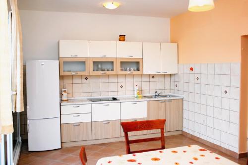 Apartments by the sea Mastrinka, Ciovo - 1005