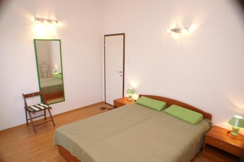 Postel nebo postele na pokoji v ubytování Apartment Tisno 814c