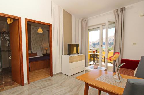 Apartments with parking space Baska, Krk - 18716