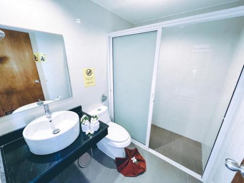 Koupelna v ubytování The Casita Phuket (SHA+)