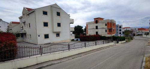 Fotografia z galérie ubytovania Apartments by the sea Promajna, Makarska - 18772 v destinácii Promajna