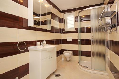 Apartments with swimming pool Baska, Krk - 18780