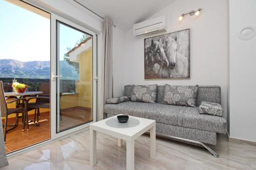 Apartments with parking space Baska - Krk - 18793