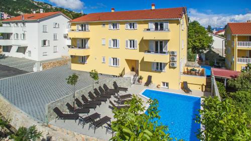 Apartments with swimming pool Baska, Krk - 18785