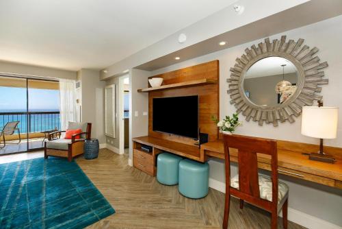 Waikiki Beach Tower #2602 – Photos 3