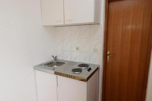 Apartments with a parking space Stara Novalja, Pag - 18860
