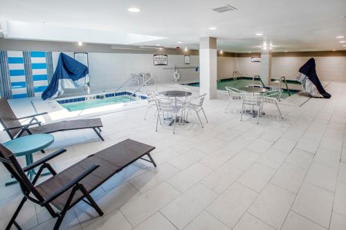 Posezení v ubytování Staybridge Suites Denver Downtown by IHG