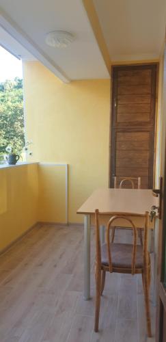Anush Apartment