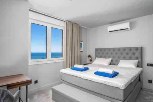 En eller flere senge i et værelse på Rooftop in Fuengirola by Costarentals - Ref 59