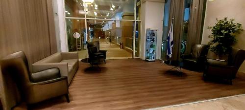 Χώρος καθιστικού στο 8 Hotel Apartment Short Time TLV BAT YAM