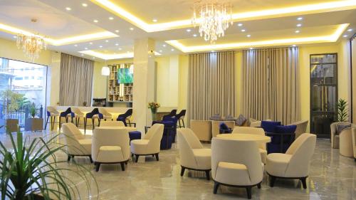 Posezení v ubytování Triple E Hotel and Spa