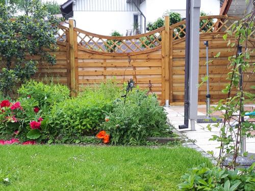 Κήπος έξω από το Sonniges Familien-Nest im Allgäu