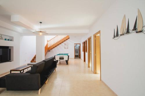 Stylish 6 Bedroom Villa Princesa - Heated Pool - Near Beach & Waterparks