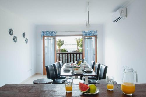 Stylish 6 Bedroom Villa Princesa - Heated Pool - Near Beach & Waterparks