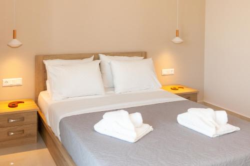 Letto o letti in una camera di Milos Mountain - Villa Nikitas