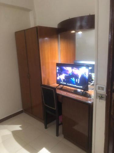 Μια τηλεόραση ή/και κέντρο ψυχαγωγίας στο New Saint Catherine Hotel