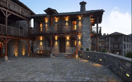 Fotografie z fotogalerie ubytování La Borda de Santa Barbara casa unica con piscina v destinaci Boltaña