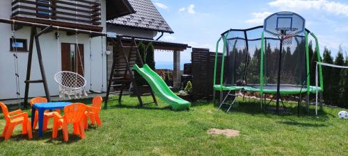 Herní místnost nebo prostor pro děti v ubytování Wellness Chata Tatry