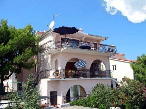 Gallery image of Apartments Vedrana in Rogoznica