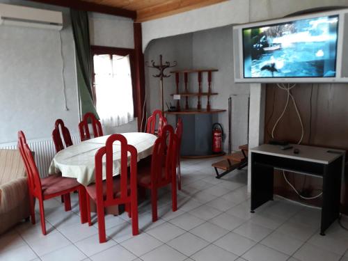 A television and/or entertainment centre at F 106 Vendégház