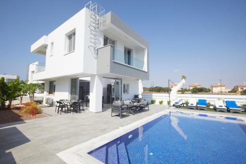 Πισίνα στο ή κοντά στο Protaras Pearl Villa Ekaterina