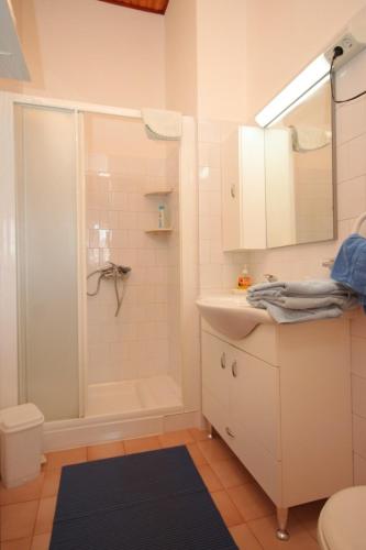Apartments by the sea Mali Losinj (Losinj) - 3483