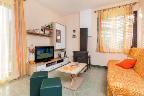 Seaside holiday house Kanica, Rogoznica - 1102