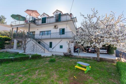 Fotografia z galérie ubytovania Apartment Slatine 1126a v Trogiri