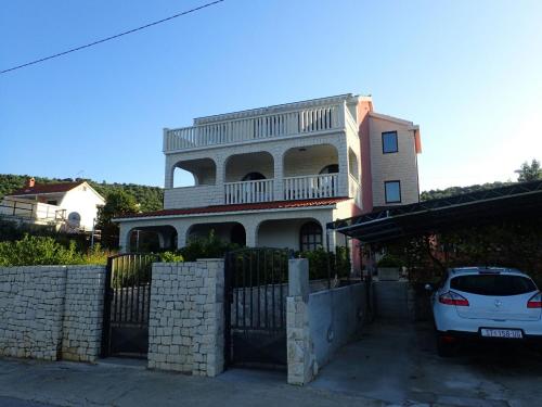 Apartment Slatine 1128a – Photos 2