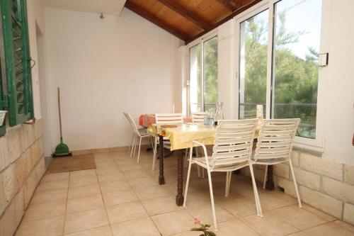 Balkón alebo terasa v ubytovaní Seaside secluded apartments Cove Smokvina, Hvar - 4036