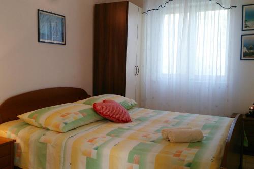 Krevet ili kreveti u jedinici u objektu Apartments by the sea Cove Zarace - Gdinj, Hvar - 2047